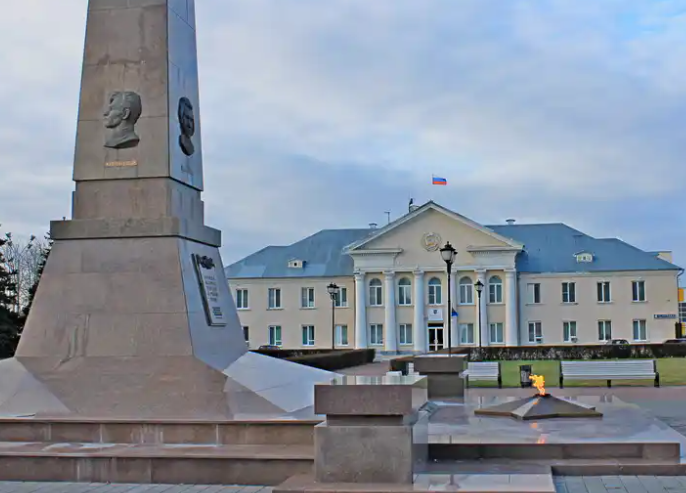 Пешеходная экскурсия «Город в городе»