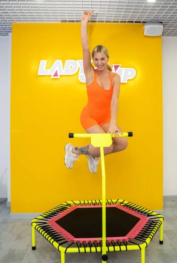 Lady Jump