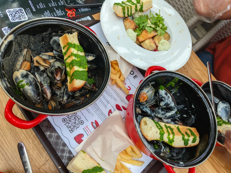 Мидийное Место