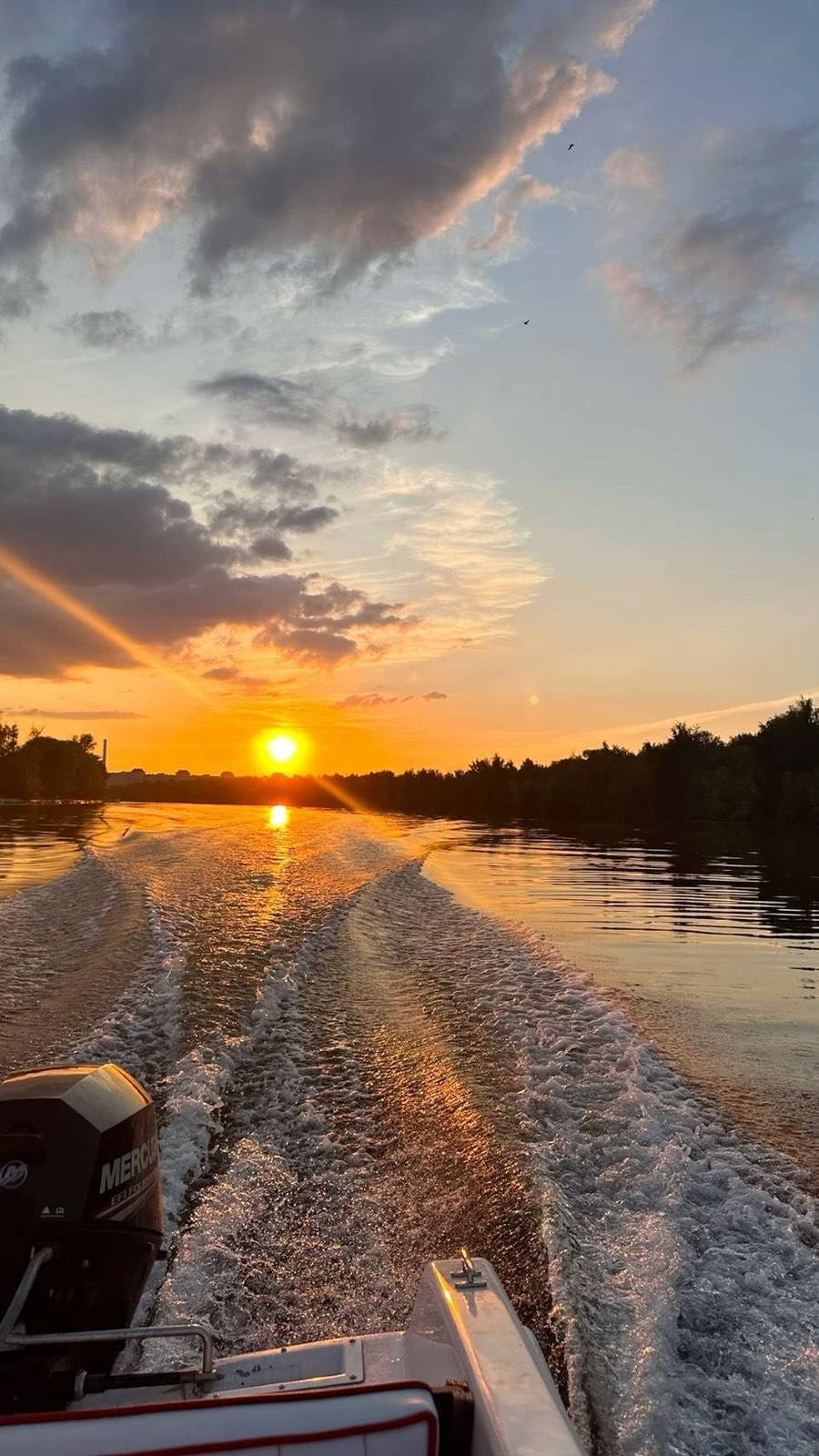 На воде